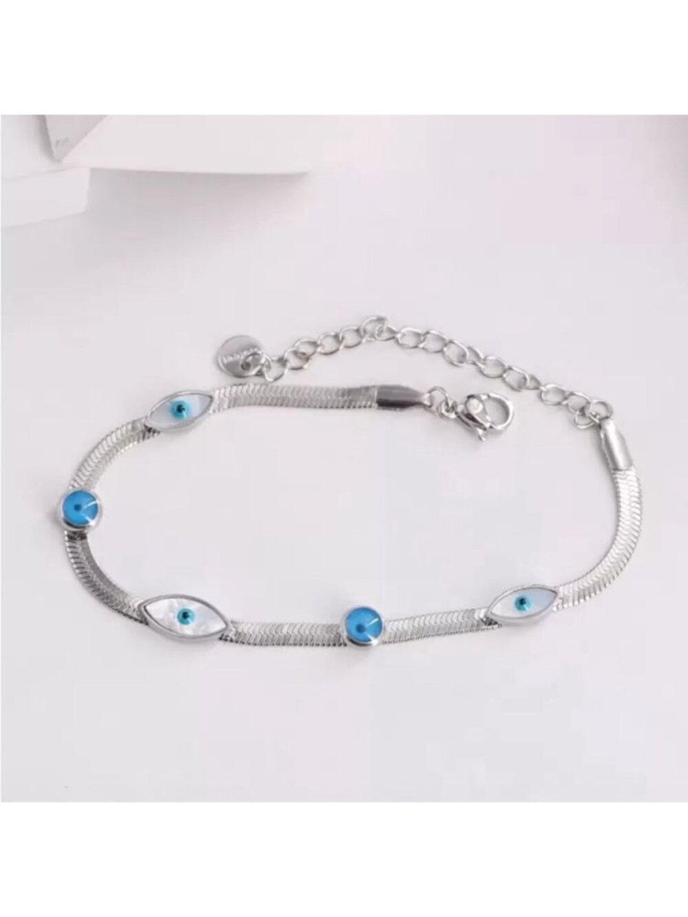 Silver Evil Eye Bracelet Q402